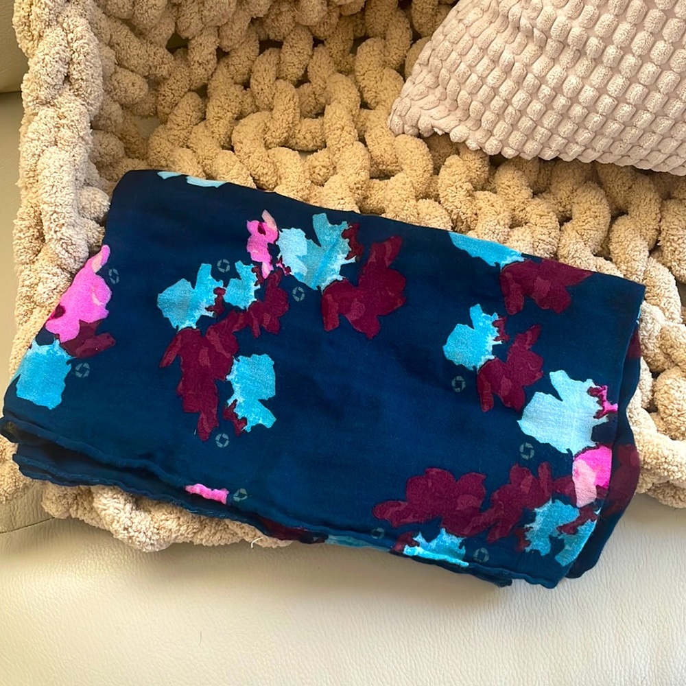 Land’s end chase  infinity scarf